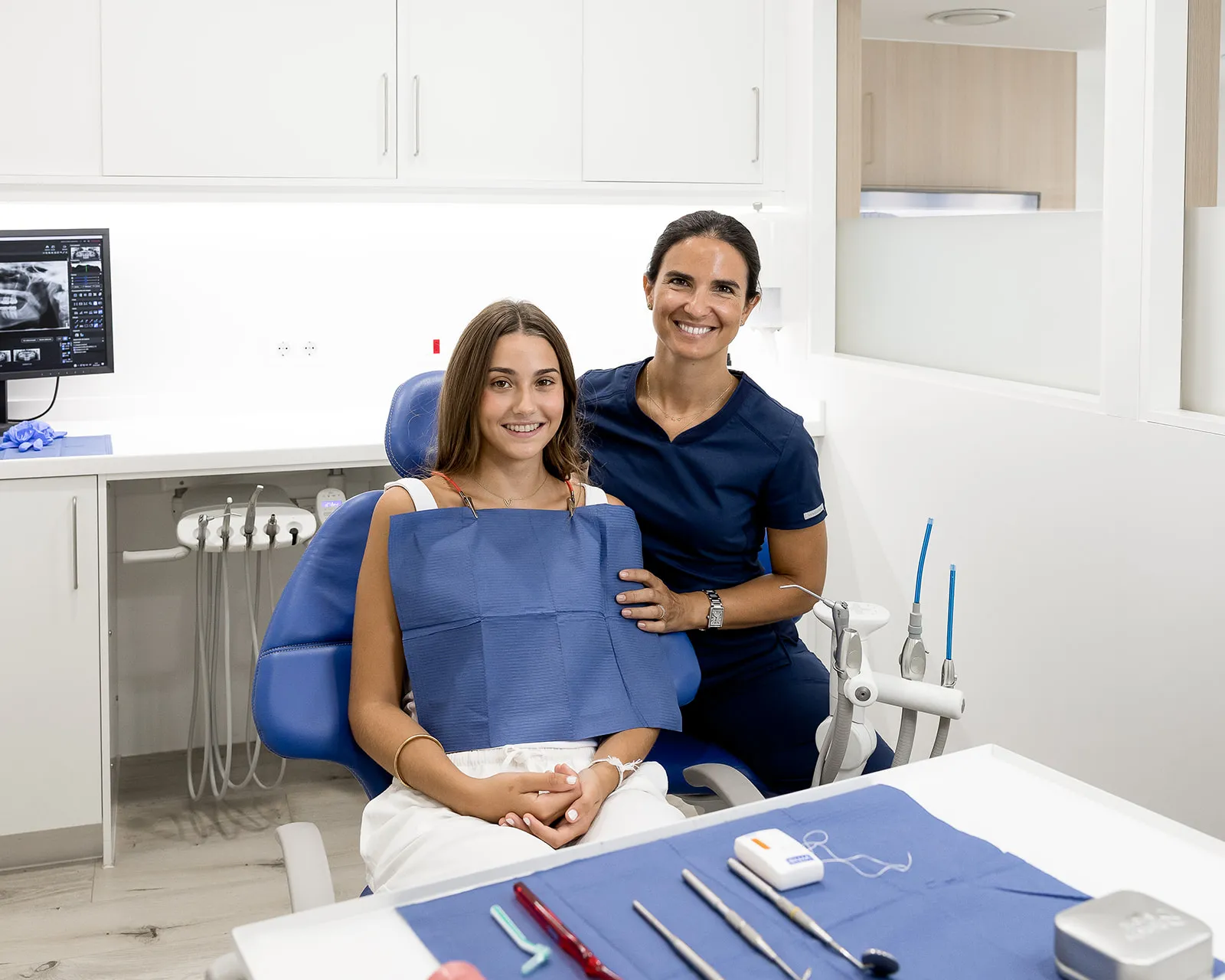 Contacta con nosotros